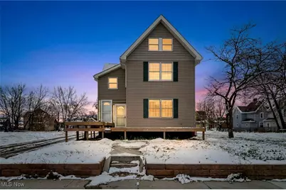 814 Plymouth Court NW, Canton, OH 44703 - Photo 1