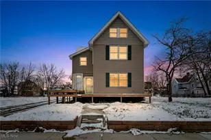 814 Plymouth Ct NW, Canton, OH 44703 - Photo 1