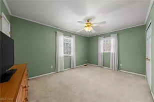 9201 Old Meadow Dr, Chagrin Falls, OH 44023 - Photo 14