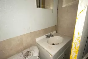 639 E 124th St, Loveland, OH 44108 - Photo 12