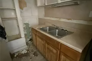 639 E 124th St, Loveland, OH 44108 - Photo 18