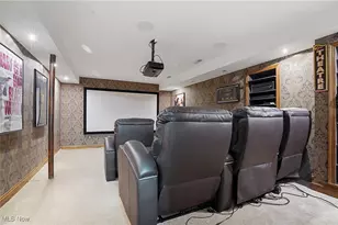 3700 Tamarisk Dr, Akron, OH 44333 - Photo 38