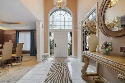 3700 Tamarisk Drive, Akron, OH 44333 - Photo 4