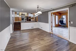 1184 Mayfair Dr, Green Hills, OH 44131 - Photo 12