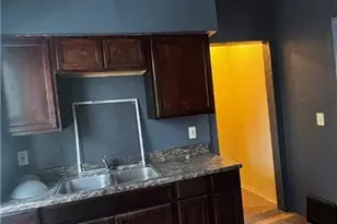 12417 Maple Ave, Loveland, OH 44108 - Photo 4