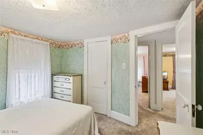 79 20th Street SW, Barberton, OH 44203 - Photo 24