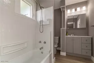 1935 E 123 St, Loveland, OH 44106 - Photo 14