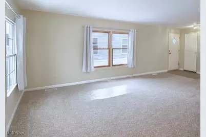 11062 Leader Road, Chardon, OH 44024 - Photo 6