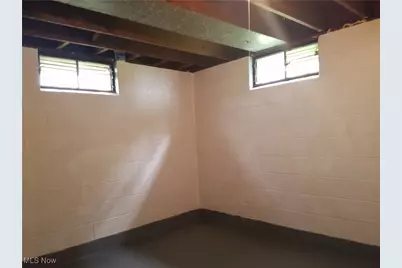 73 S Hartford Avenue, Youngstown, OH 44509 - Photo 24