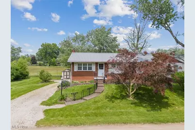 1701 42nd Street NW, Canton, OH 44709 - Photo 2