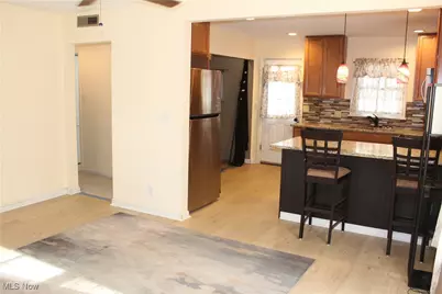 2911 Oakwood Drive, Cuyahoga Falls, OH 44221 - Photo 8