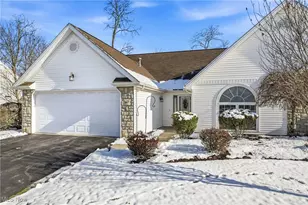 601 E Western Reserve Rd, Youngstown, OH 44514 - Photo 2