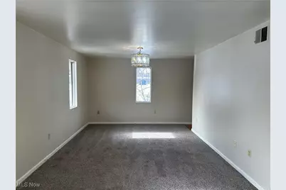 761 E Park Avenue #D, Columbiana, OH 44408 - Photo 2