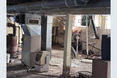 2048 Grafton Road, Elyria, OH 44035 - Photo 8