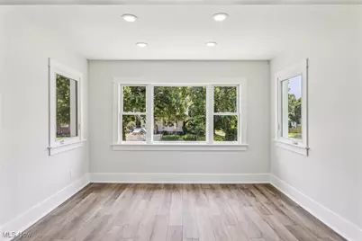 1551 Preston Avenue, Akron, OH 44305 - Photo 12