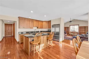 2329 Twin Leaf Ct, Ashland, OH 44805 - Photo 2