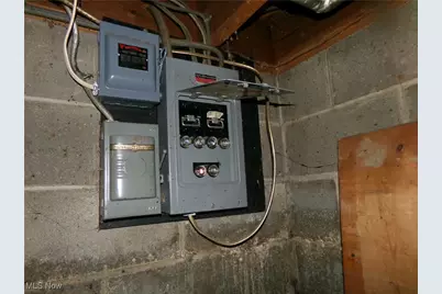 4336 Crestwood Street NW, Canton, OH 44708 - Photo 10