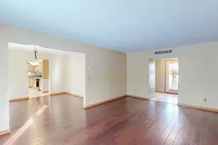 8305 Pebble Creek Ct, Chagrin Falls, OH 44023 - Photo 20