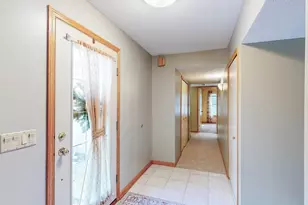 8305 Pebble Creek Ct, Chagrin Falls, OH 44023 - Photo 18