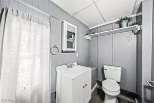 1410 Hamlin Dr, Ashtabula, OH 44004 - Photo 20