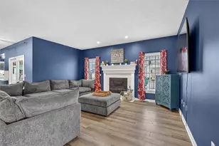 1705 Cornerstone St SW, Hartville, OH 44632 - Photo 10