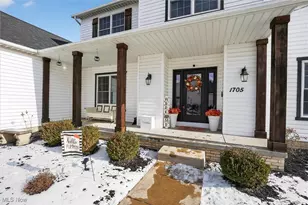 1705 Cornerstone St SW, Hartville, OH 44632 - Photo 4