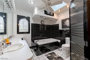 2025 S Plaza Dr, Akron, OH 44319 - Photo 22