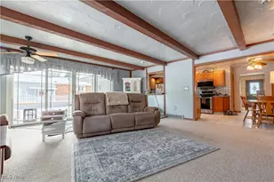 2025 S Plaza Dr, Akron, OH 44319 - Photo 10