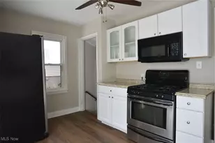 1708 Highview Ave, Akron, OH 44301 - Photo 4