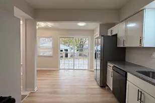 5303 Behrwald Ave, Loveland, OH 44144 - Photo 6