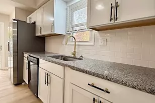 5303 Behrwald Ave, Loveland, OH 44144 - Photo 8