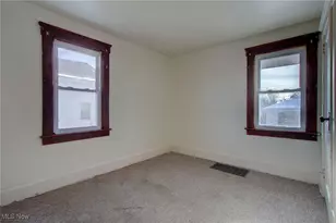 210 E Gorgas St, Louisville, OH 44641 - Photo 18