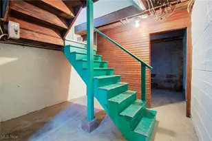 210 E Gorgas St, Louisville, OH 44641 - Photo 30