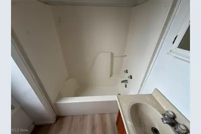 8528 State Route 250 SE, Dennison, OH 44621 - Photo 14