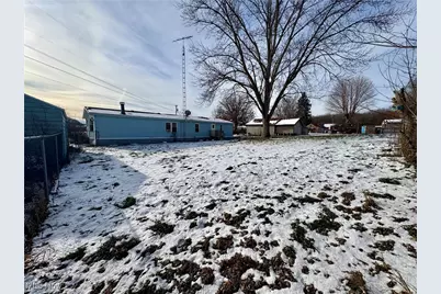 9859 Mapleton Street SE, East Canton, OH 44730 - Photo 4