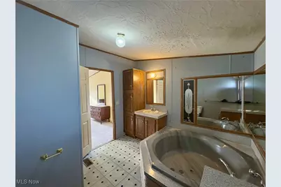 9859 Mapleton Street SE, East Canton, OH 44730 - Photo 20