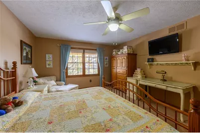 677 Sally Circle, Wadsworth, OH 44281 - Photo 12