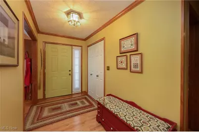 677 Sally Circle, Wadsworth, OH 44281 - Photo 2