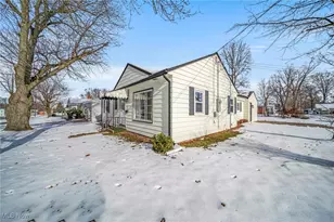 3044 Columbus Ave, Ashtabula, OH 44004 - Photo 4