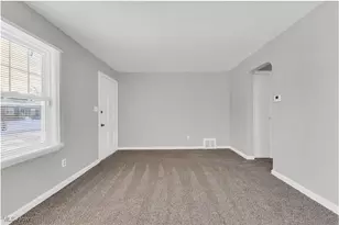 16401 N Lotus Dr, Loveland, OH 44128 - Photo 4