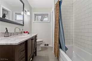 2426 Banbury Rd, Akron, OH 44333 - Photo 18