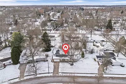 2426 Banbury Road, Akron, OH 44333 - Photo 2