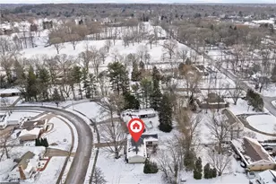 2426 Banbury Rd, Akron, OH 44333 - Photo 30