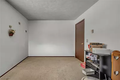 1310 Lindenwood Drive, Lorain, OH 44053 - Photo 8