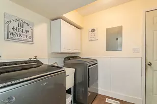 7634 Pinehurst Dr, Mentor on the Lake, OH 44060 - Photo 18