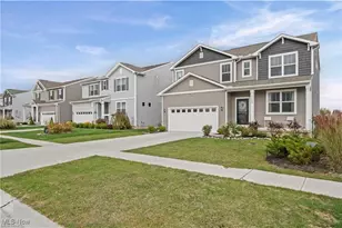 23688 Rebecca Ln, Columbia Station, OH 44028 - Photo 4