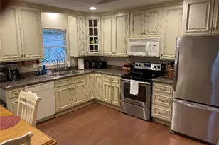 170 Sandy Ct, New Middletown, OH 44442 - Photo 8