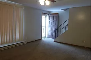 525 S Marion Ave, Louisville, OH 44641 - Photo 2