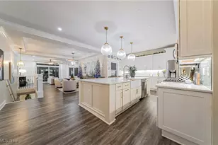201 Whispering Shores, Vermilion, OH 44089 - Photo 8