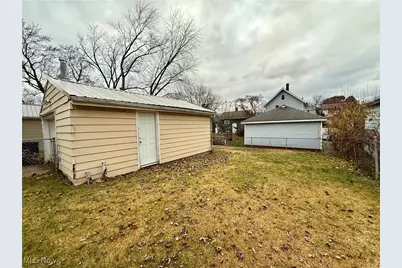 1253 Sevilla Avenue, Akron, OH 44314 - Photo 14